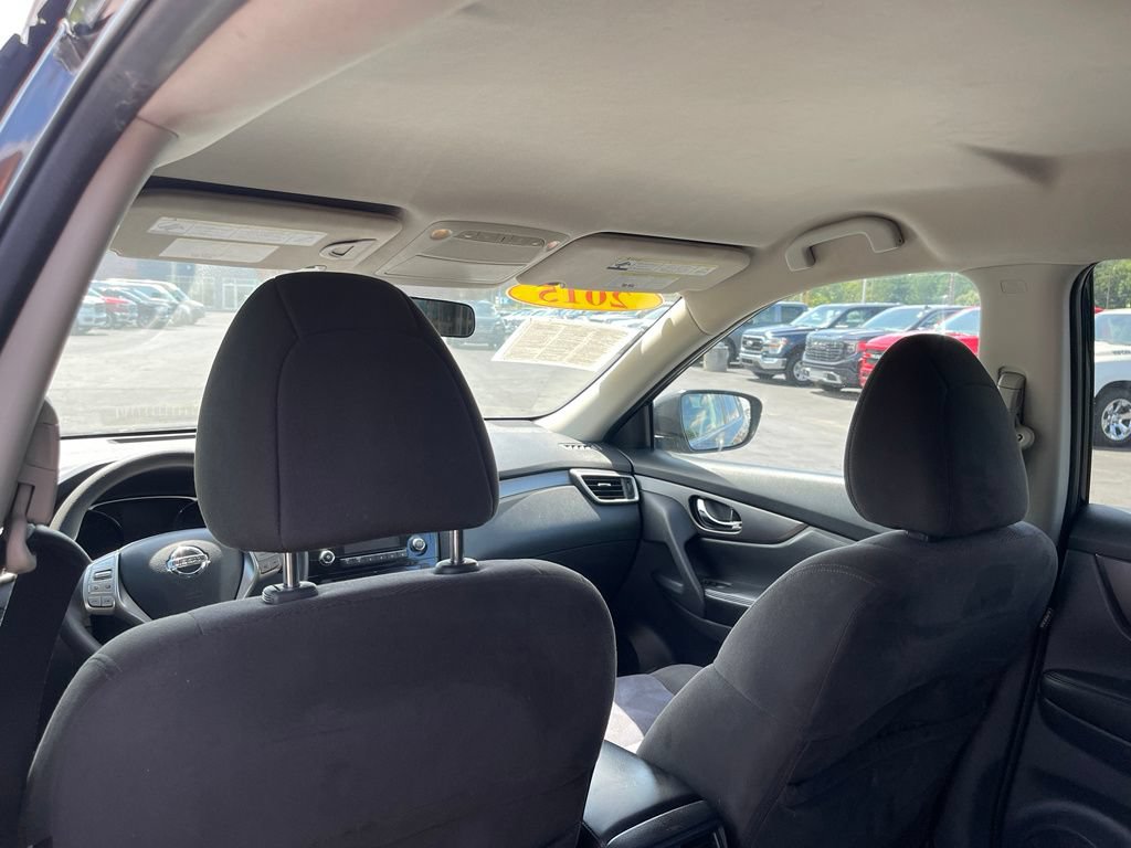 Used 2015 Nissan Rogue SV AWD/4WD image 10
