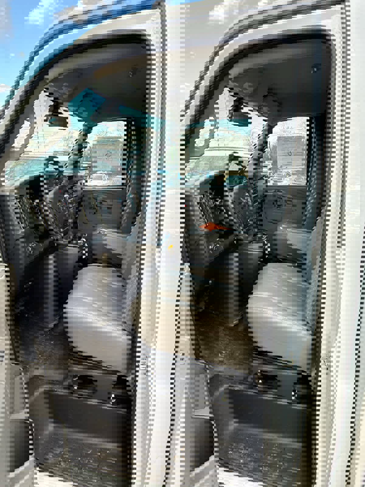 New 2025 GMC Savana 3500 w/ Power Convenience Package RWD image 14