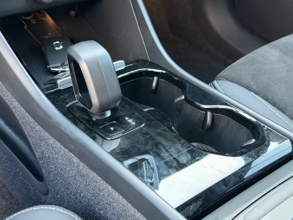 Certified 2023 Volvo C40 P8 Recharge Plus w/ Climate Package AWD/4WD image 20