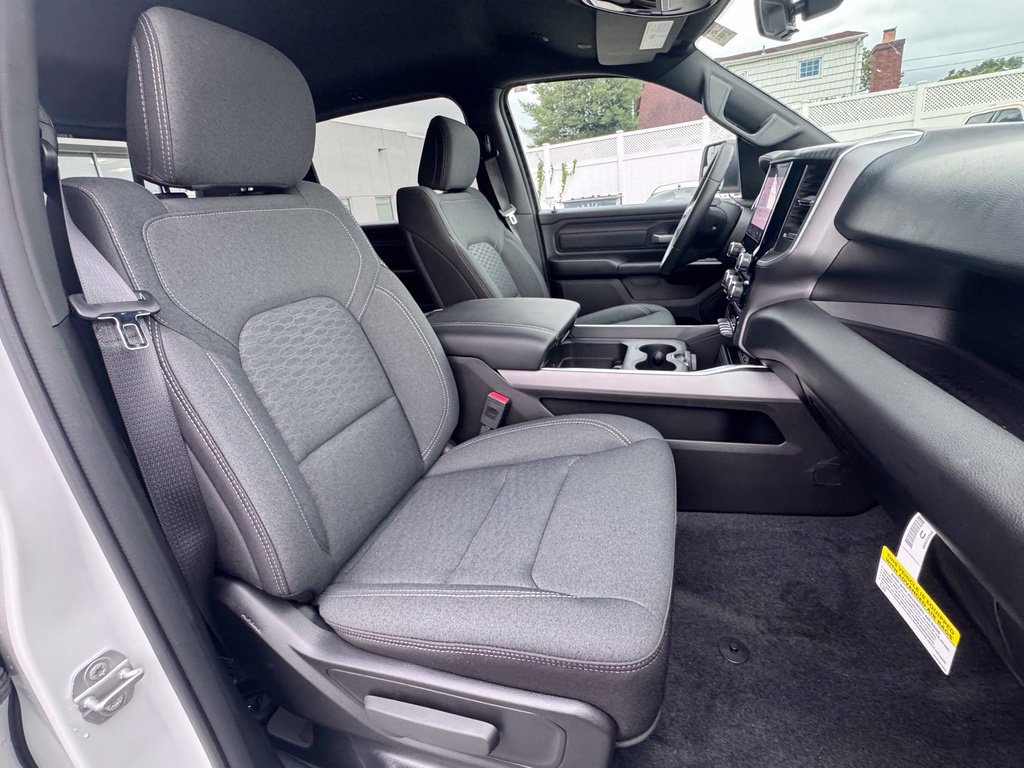 New 2026 RAM 1500 Express AWD/4WD image 20