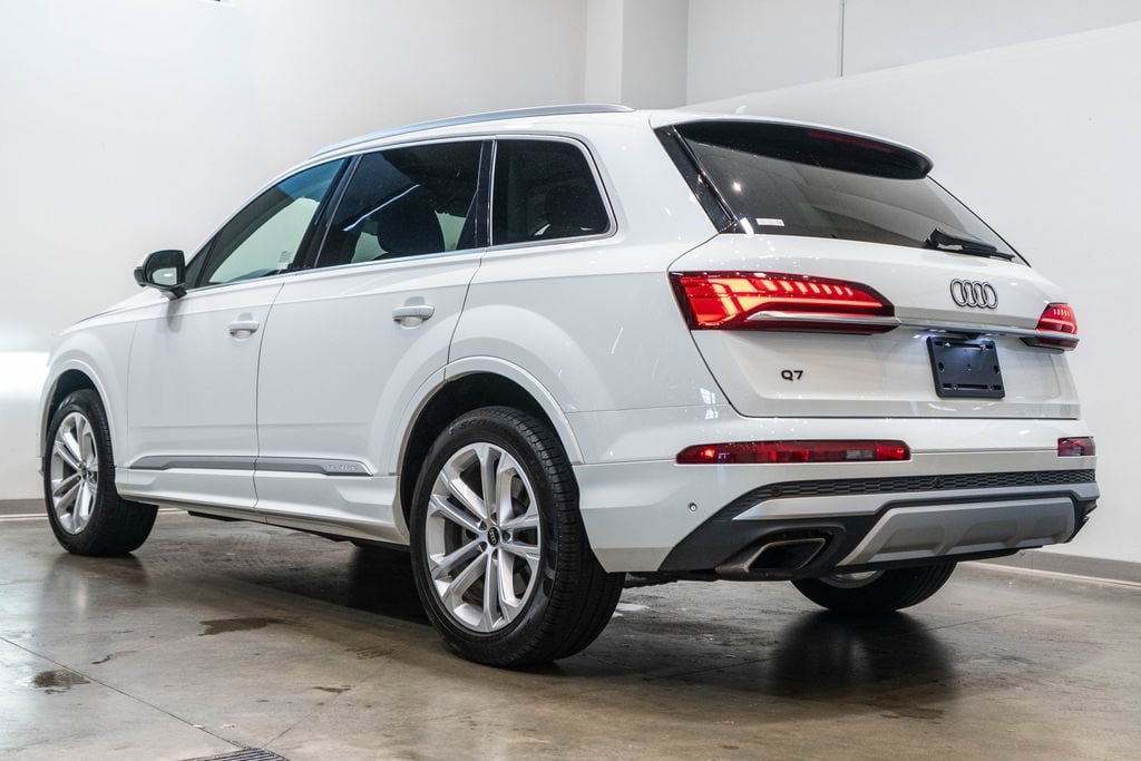 Used 2025 Audi Q7 3.0T Premium Plus AWD/4WD image 7