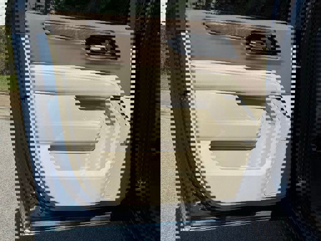 New 2026 GMC Yukon XL Denali w/ Advanced Technology Package image 21