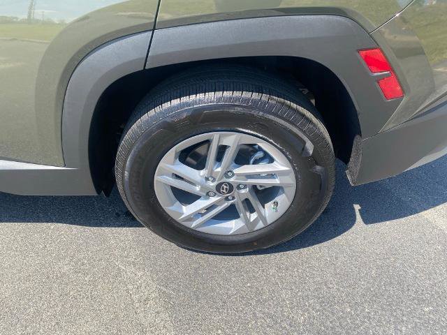 Used 2025 Hyundai Tucson SE image 30