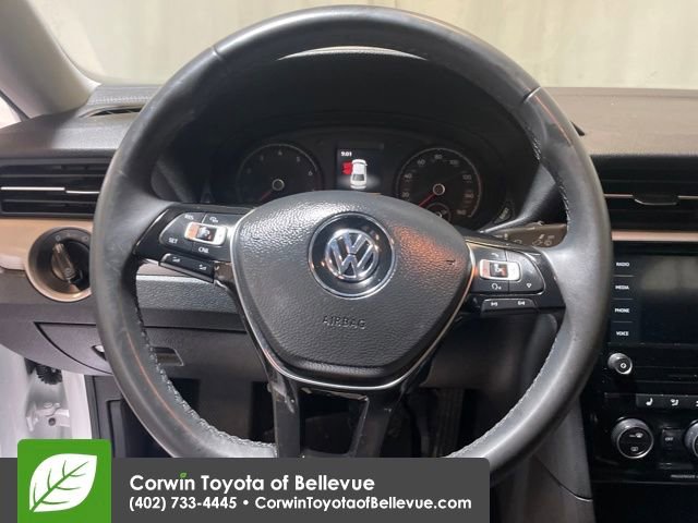 Used 2022 Volkswagen Passat 2.0T SE image 22