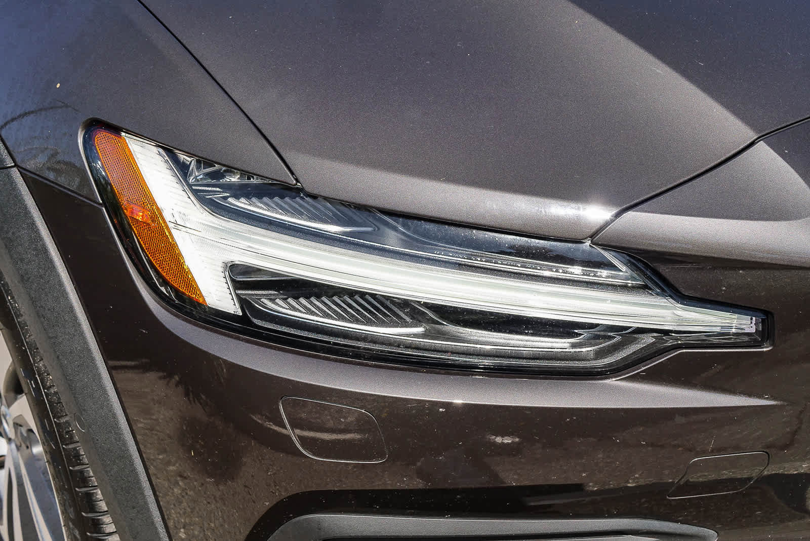 Used 2025 Volvo V60 B5 Cross Country Plus AWD/4WD image 10