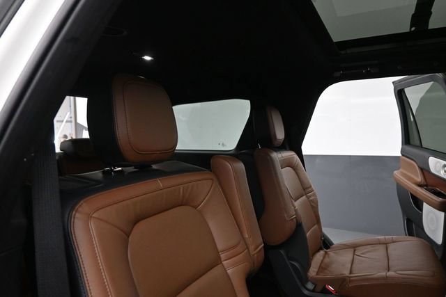 Certified 2023 Lincoln Navigator Reserve AWD/4WD image 27