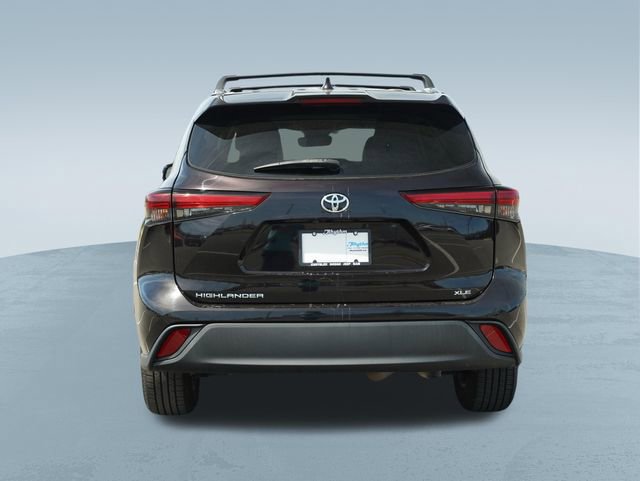 Used 2021 Toyota Highlander XLE image 7
