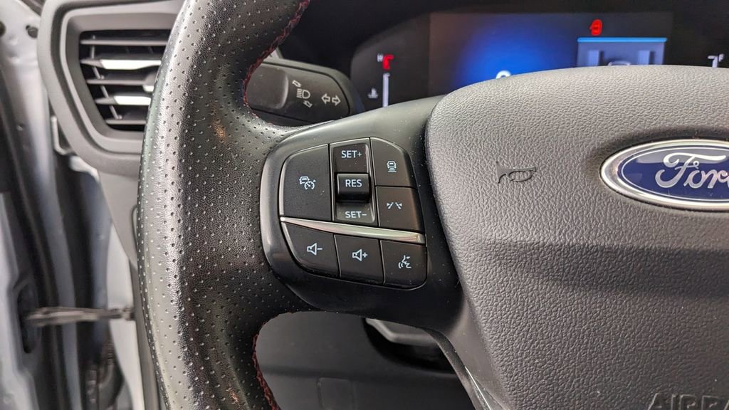 Certified 2023 Ford Escape ST-Line w/ Tech Pack #1 image 32