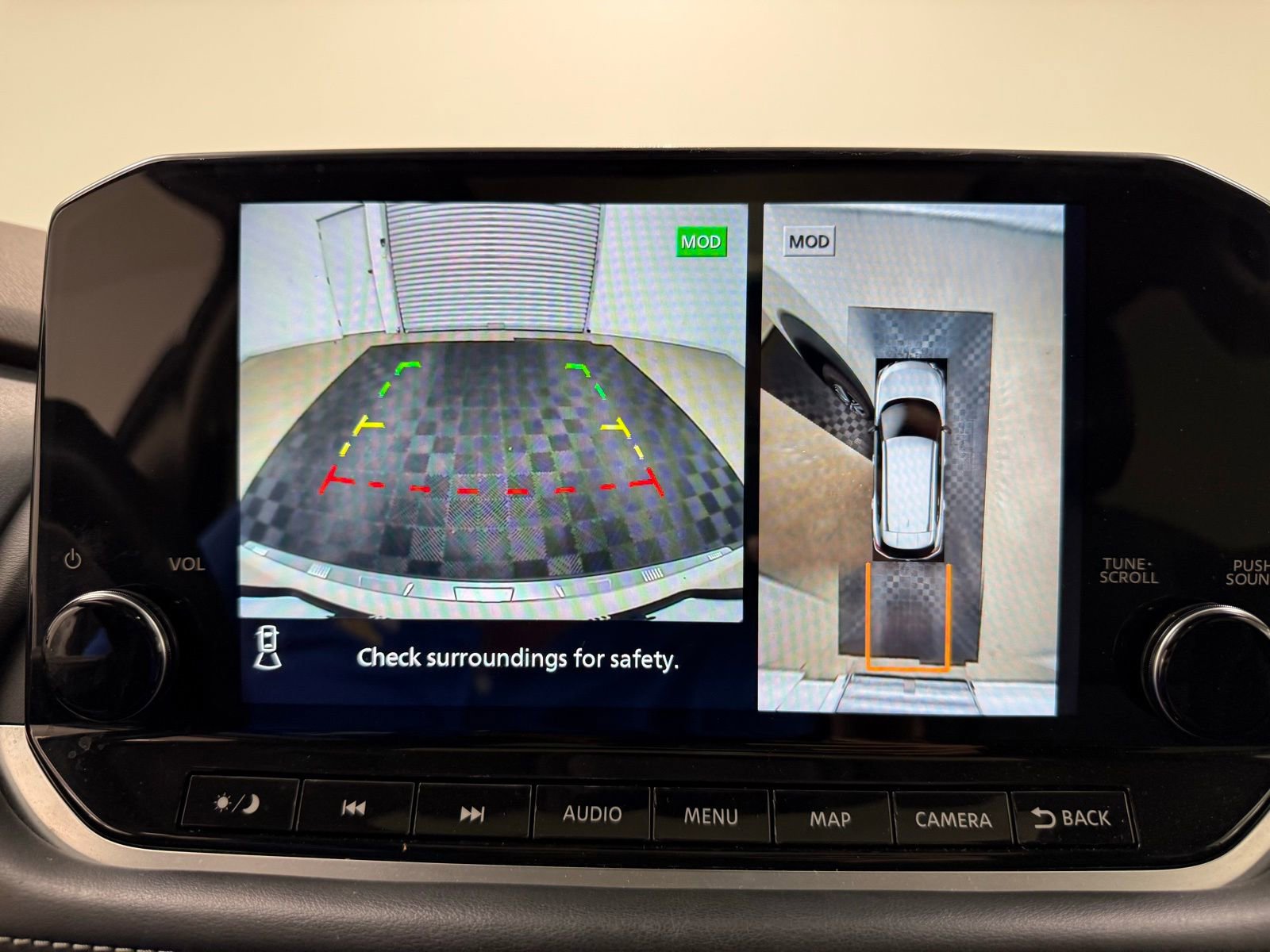 Used 2022 Nissan Rogue SL w/ SL Premium Package image 12