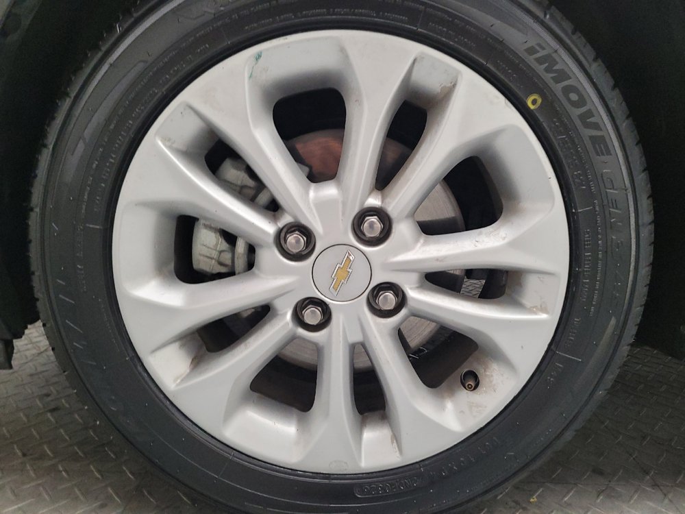 Used 2021 Chevrolet Spark LT FWD image 31