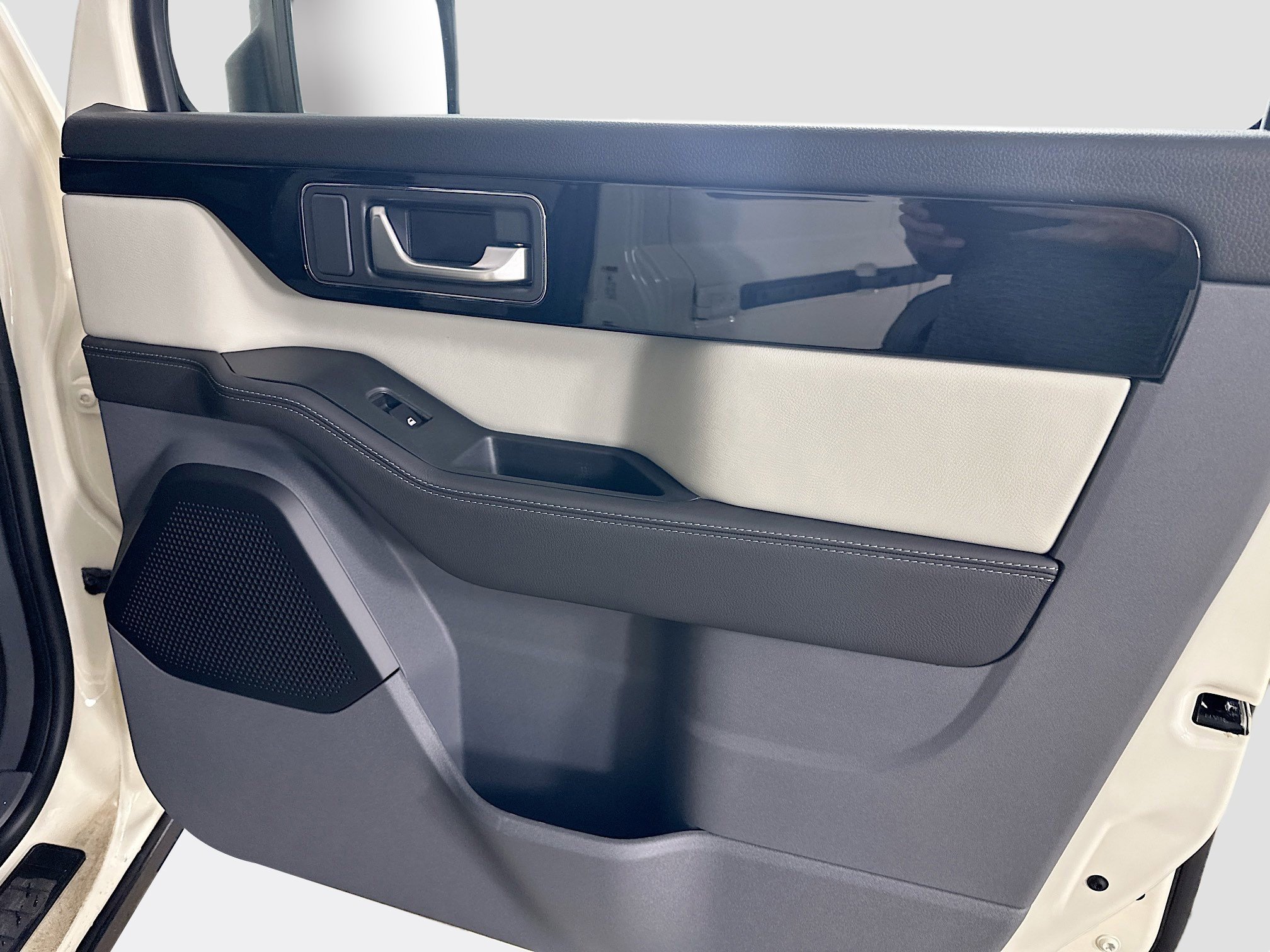 New 2025 INEOS Grenadier Fieldmaster Edition image 47