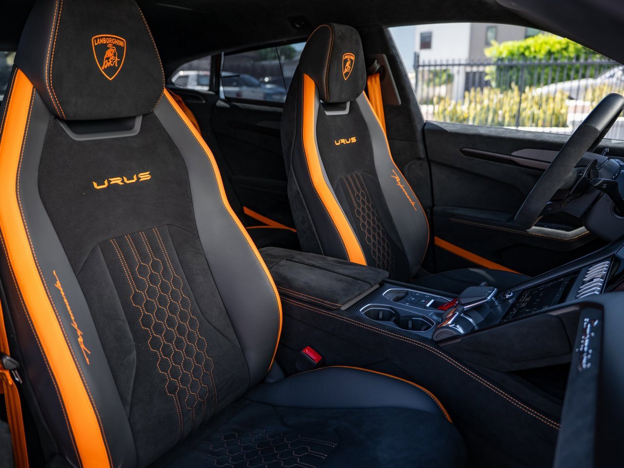 Used 2023 Lamborghini Urus Performante image 8