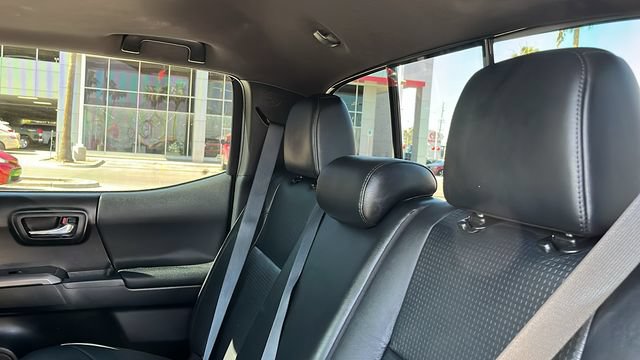 Used 2023 Toyota Tacoma TRD Sport w/ TRD Premium Sport Package AWD/4WD image 19