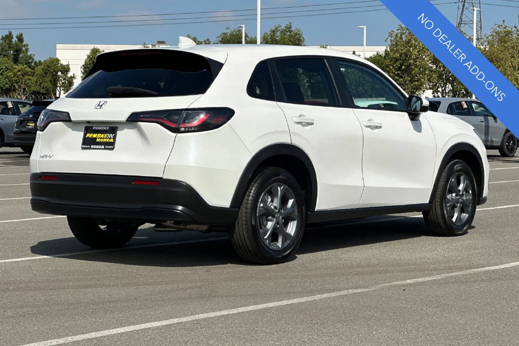 Certified 2026 Honda HR-V LX image 4
