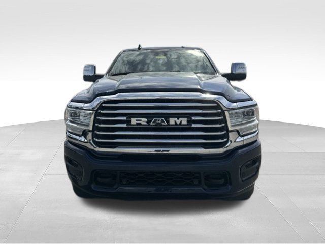 Used 2023 RAM 2500 Limited AWD/4WD image 3