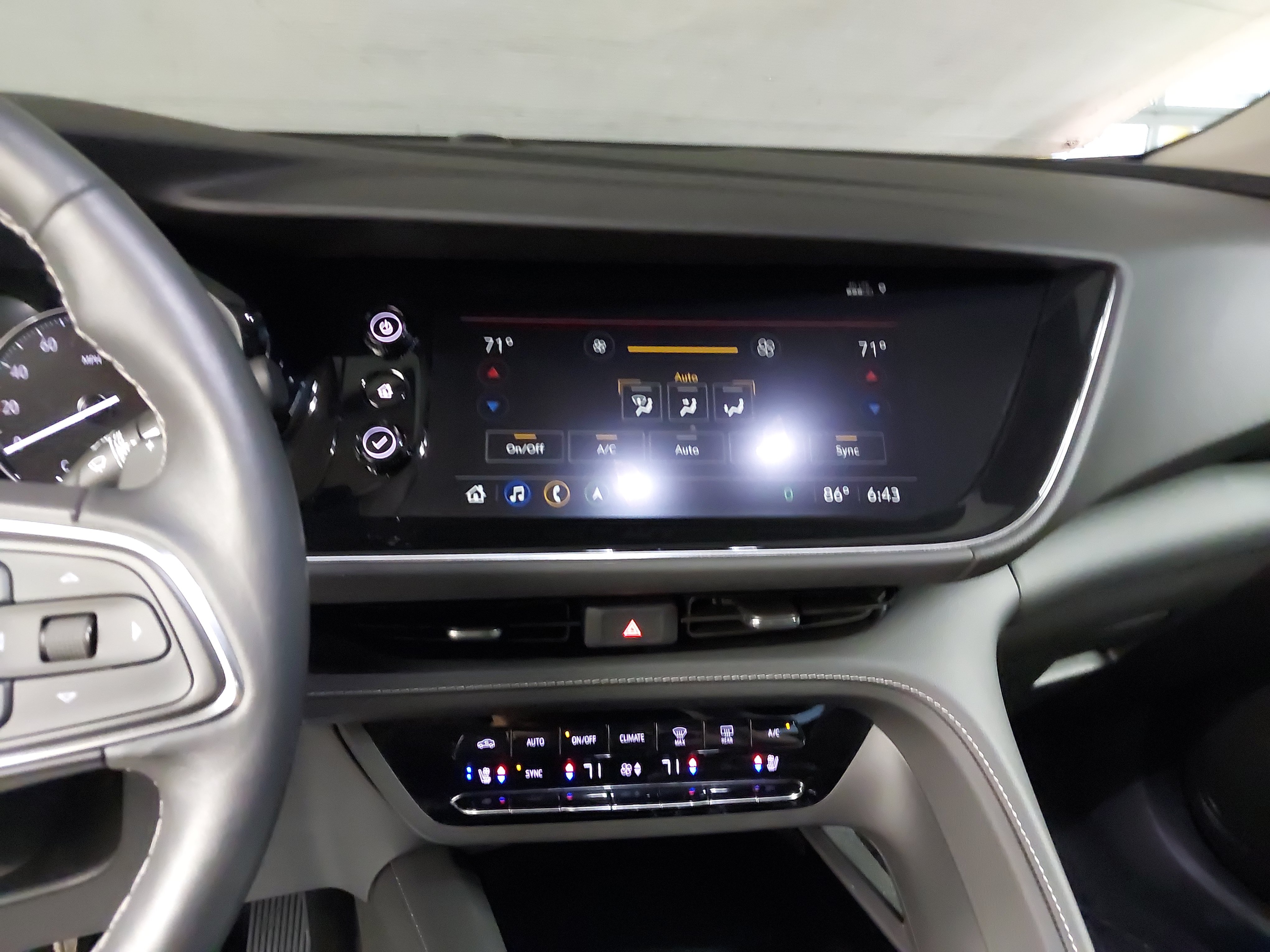 Used 2023 Buick Envision Avenir AWD/4WD image 21