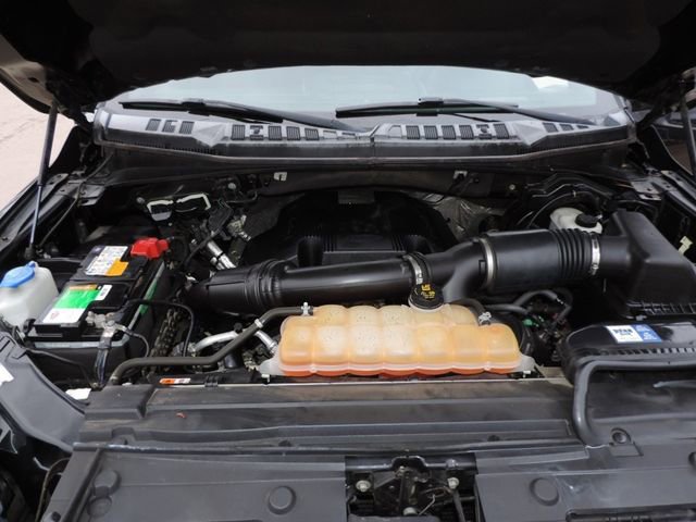 Used 2017 Ford F150 Platinum w/ Equipment Group 701A Luxury image 24