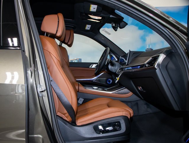 New 2026 BMW X7 M60i image 21