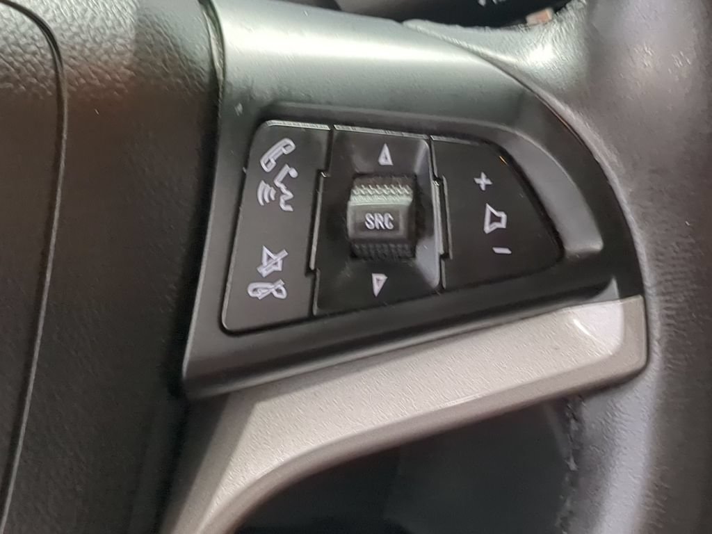Used 2021 Chevrolet Trax LT w/ Driver Confidence Package FWD image 30