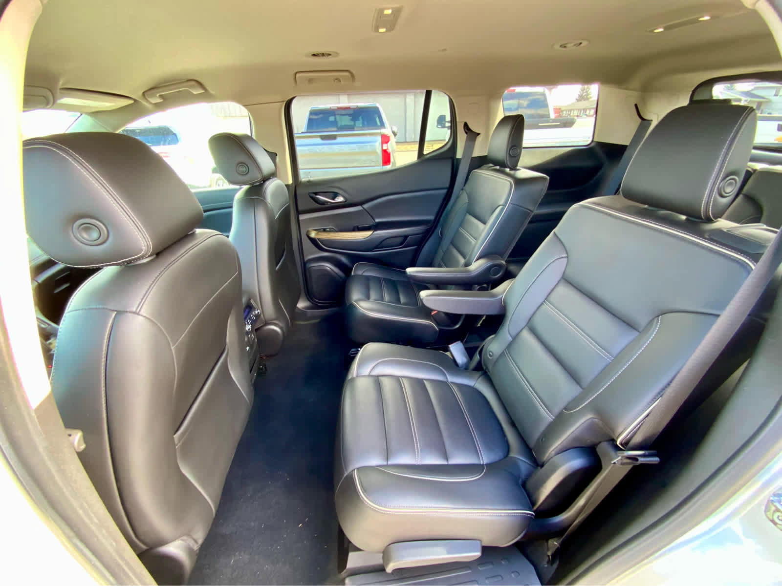 Used 2019 GMC Acadia Denali image 23