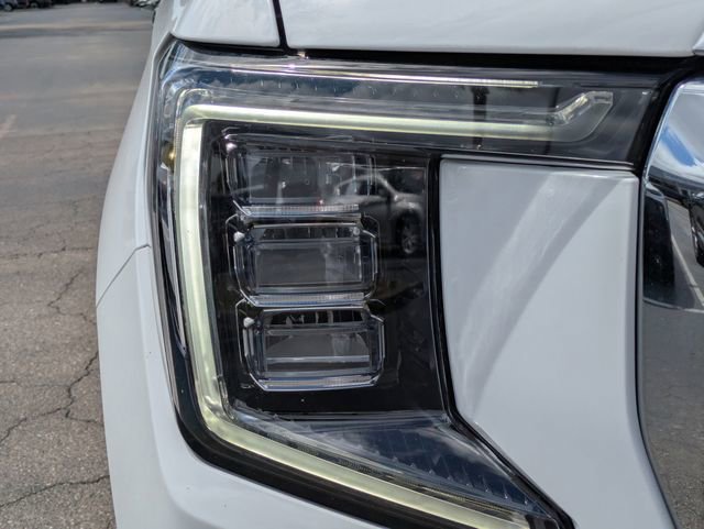 Used 2024 GMC Yukon SLT RWD image 7
