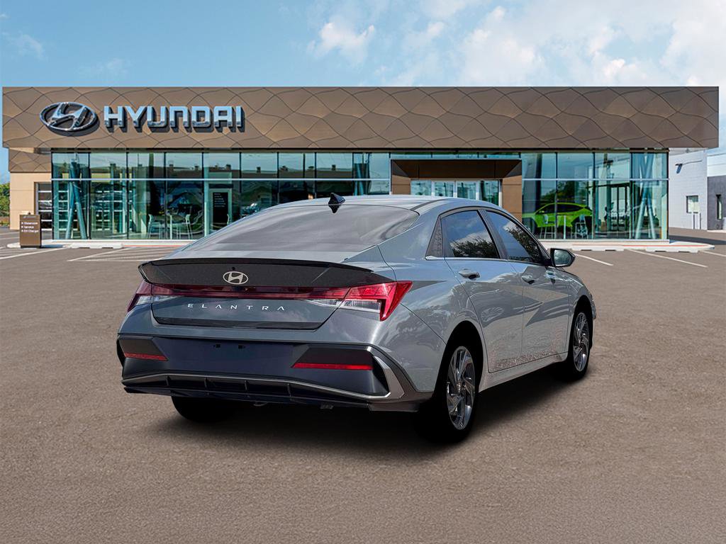 New 2026 Hyundai Elantra SEL Sport image 7