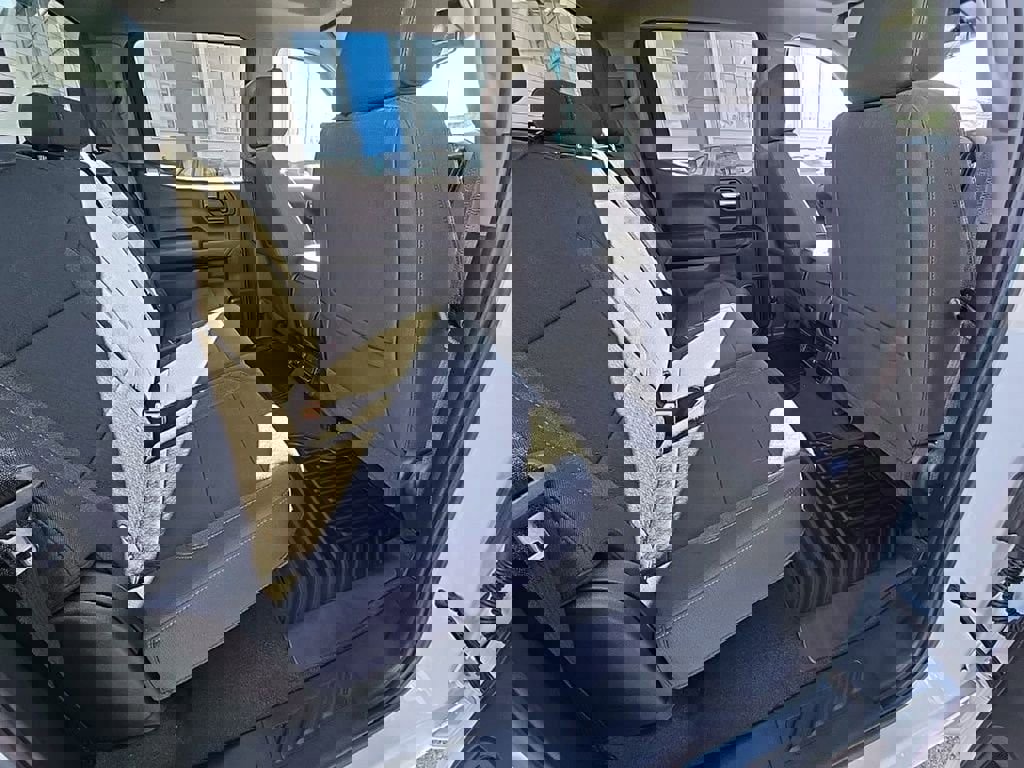 Used 2024 Chevrolet Silverado 1500 Custom image 38