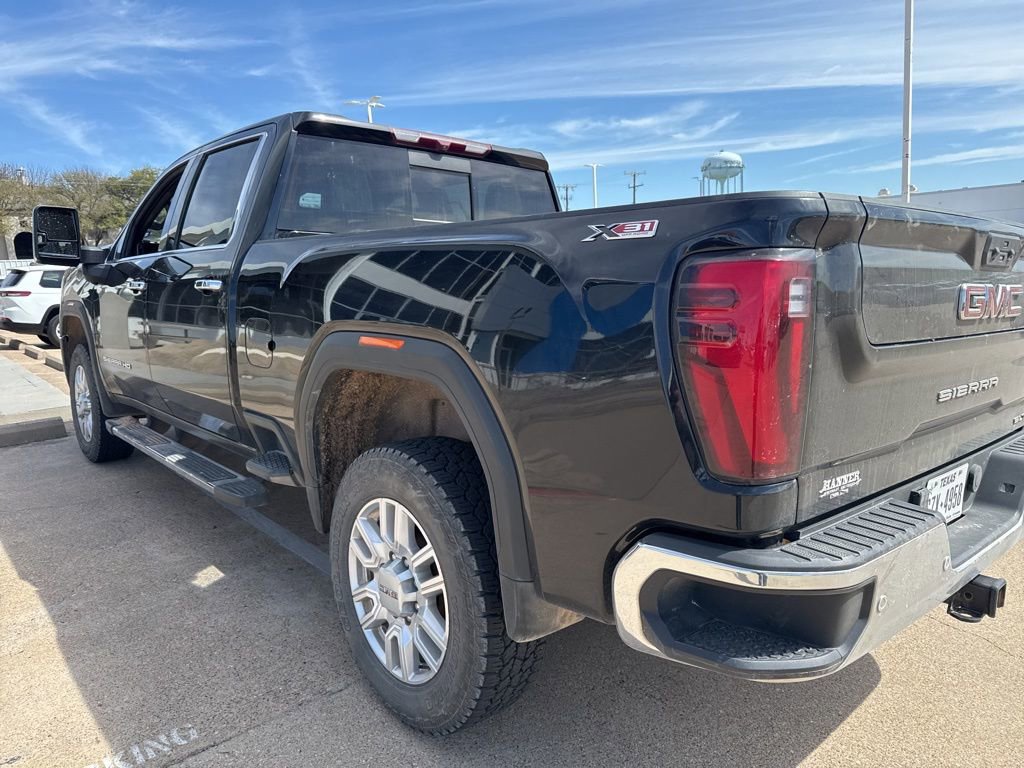 Used 2024 GMC Sierra 2500 SLT w/ SLT Premium Package image 10