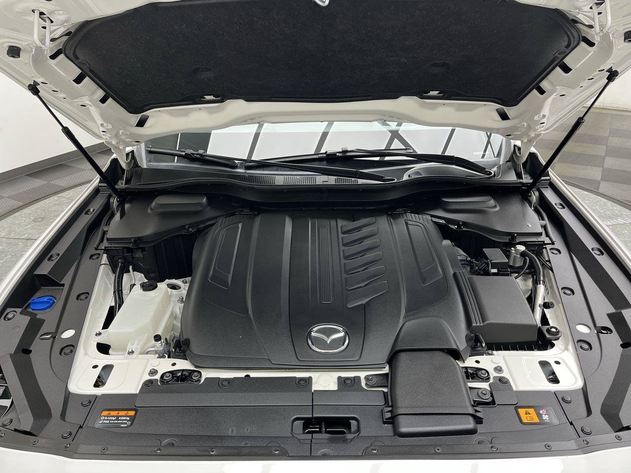 Certified 2024 MAZDA CX-90 3.3 Turbo w/ Preferred Plus AWD/4WD image 28