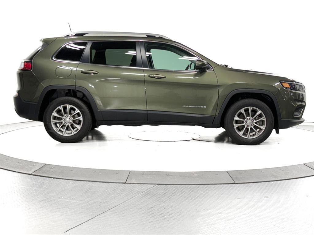 Used 2020 Jeep Cherokee Latitude Plus w/ Cold Weather Group image 11