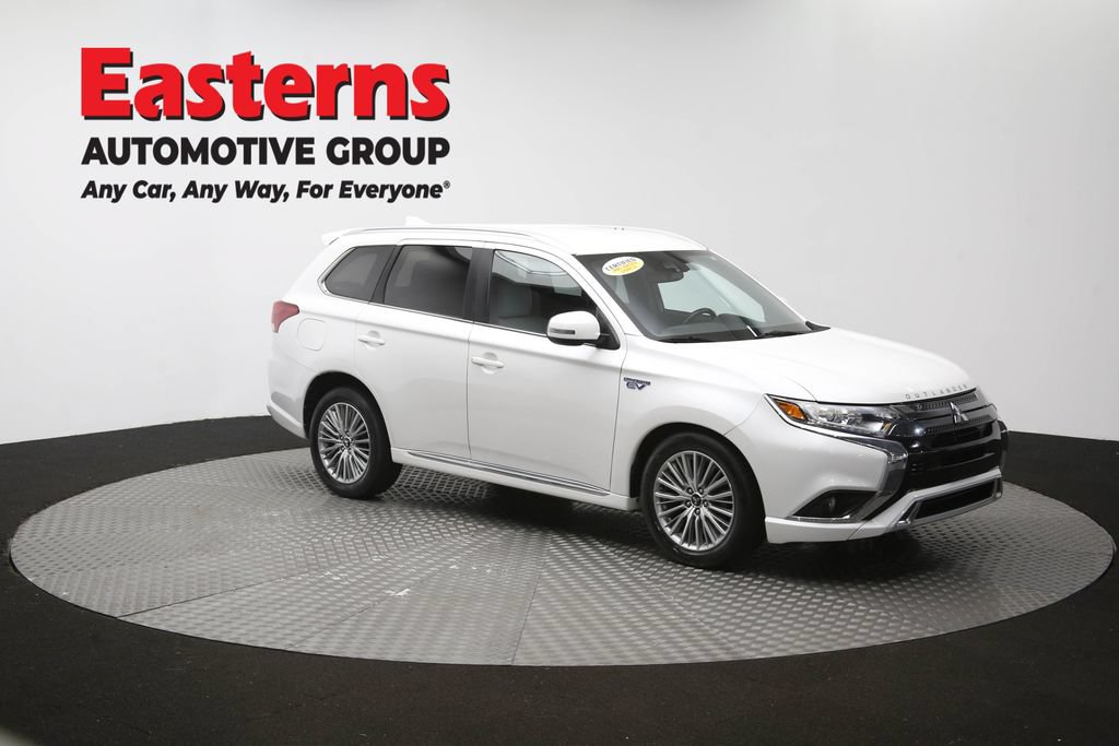 Used 2020 Mitsubishi Outlander SEL AWD/4WD image 48
