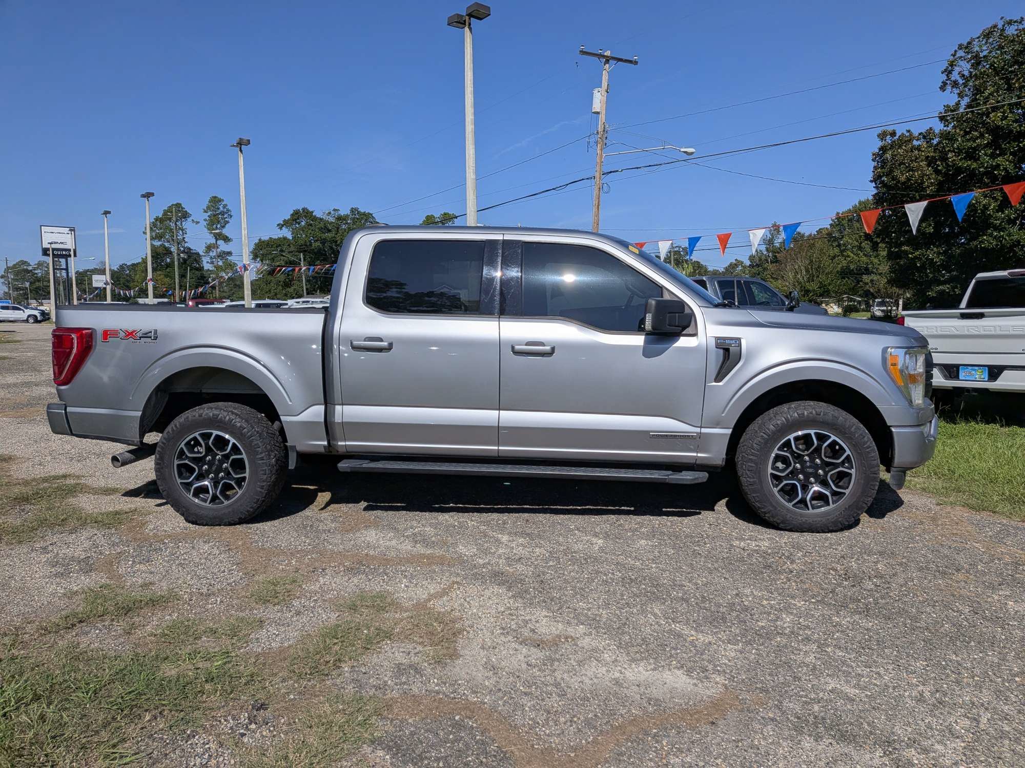 Used 2021 Ford F150 XLT w/ Equipment Group 301A Mid AWD/4WD image 3