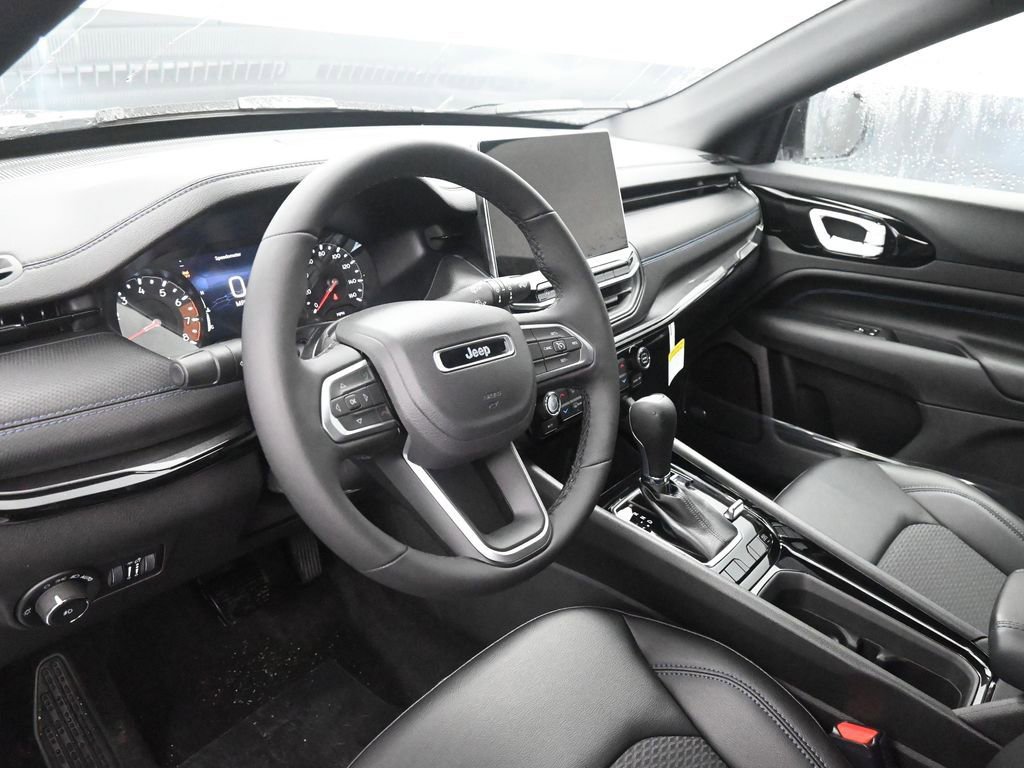New 2026 Jeep Compass Latitude w/ Sun and Sound Group image 14