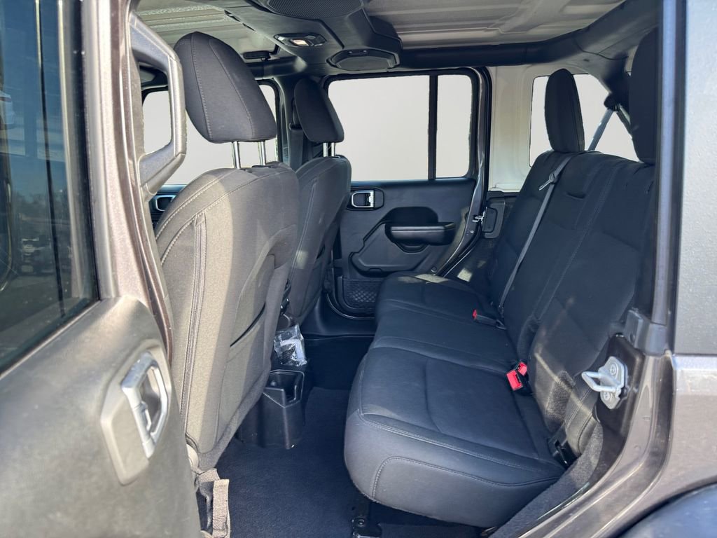 Used 2018 Jeep Wrangler Unlimited Sport S image 15