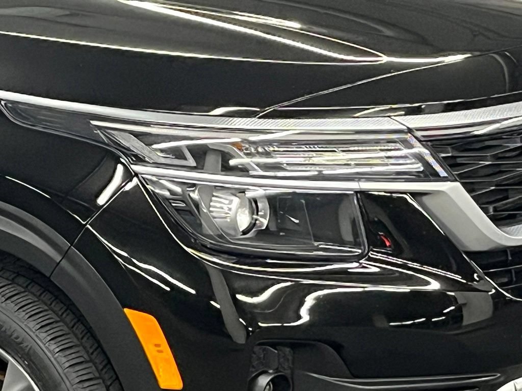 Used 2021 Kia Seltos S FWD image 37