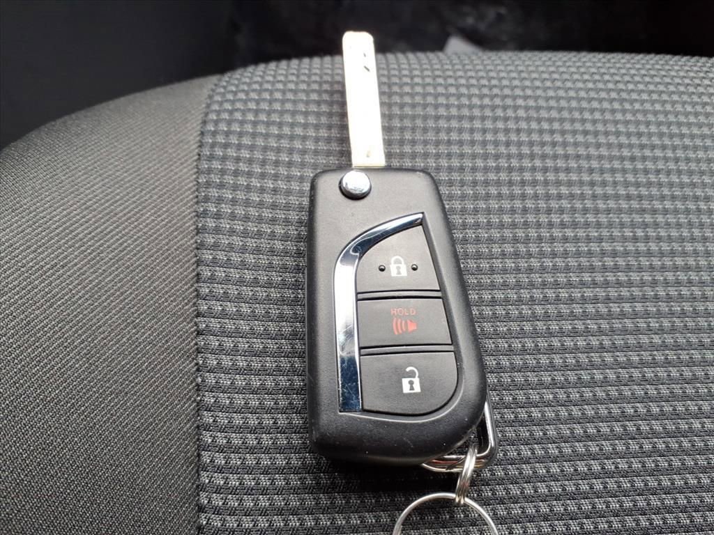 Used 2025 Toyota RAV4 LE image 30