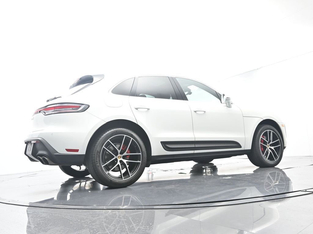 Certified 2023 Porsche Macan S AWD/4WD image 52