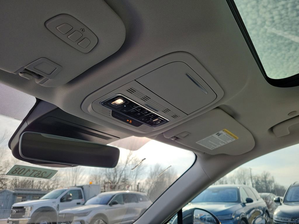 New 2026 Lincoln Nautilus Premier w/ Equipment Group 102A AWD/4WD image 30