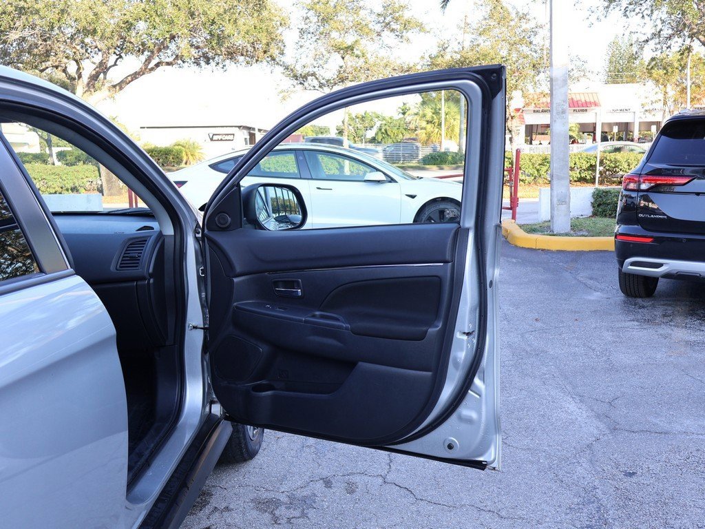 Used 2021 Mitsubishi Outlander Sport ES image 21