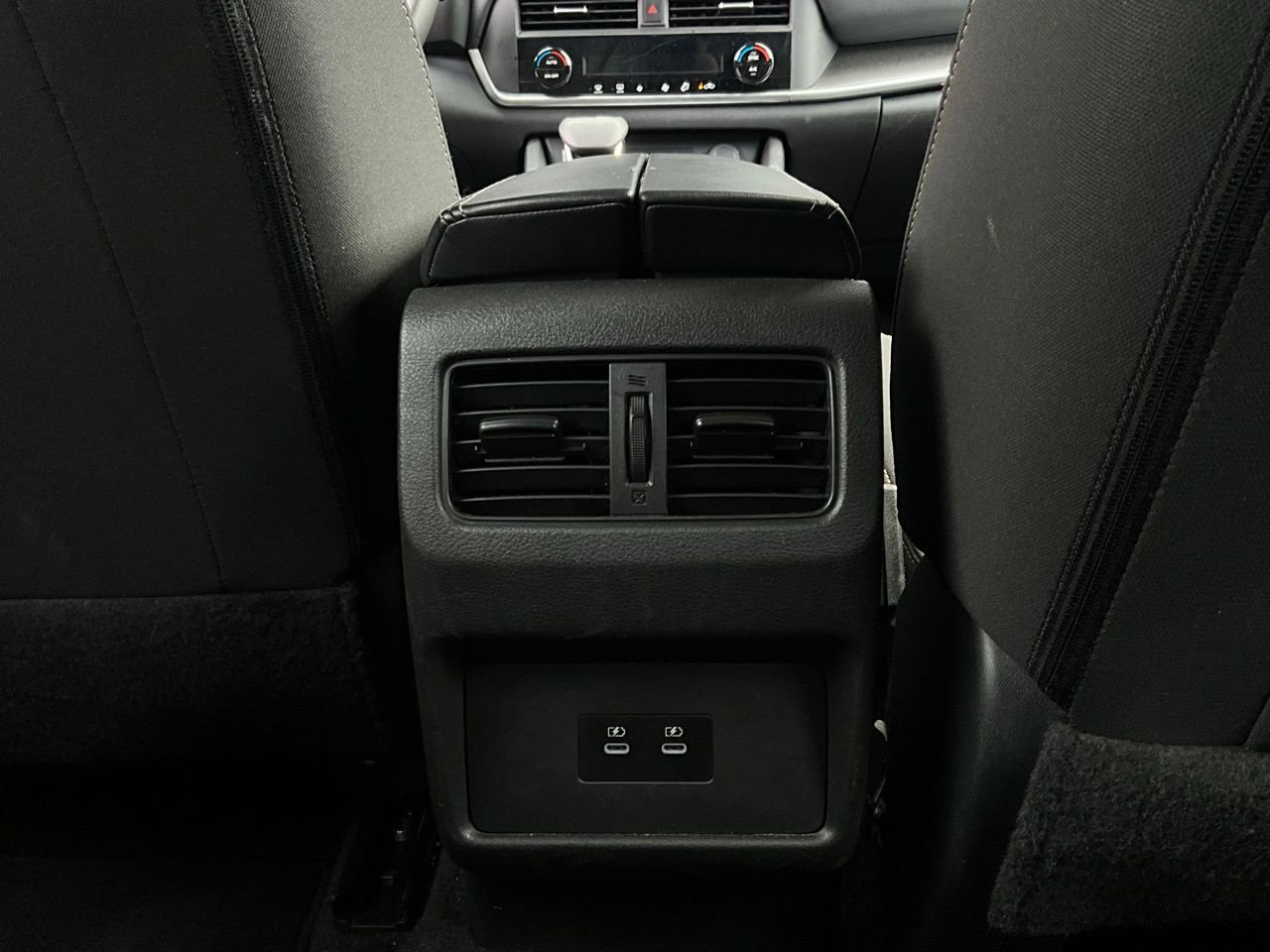 Used 2025 Nissan Rogue SV FWD image 13