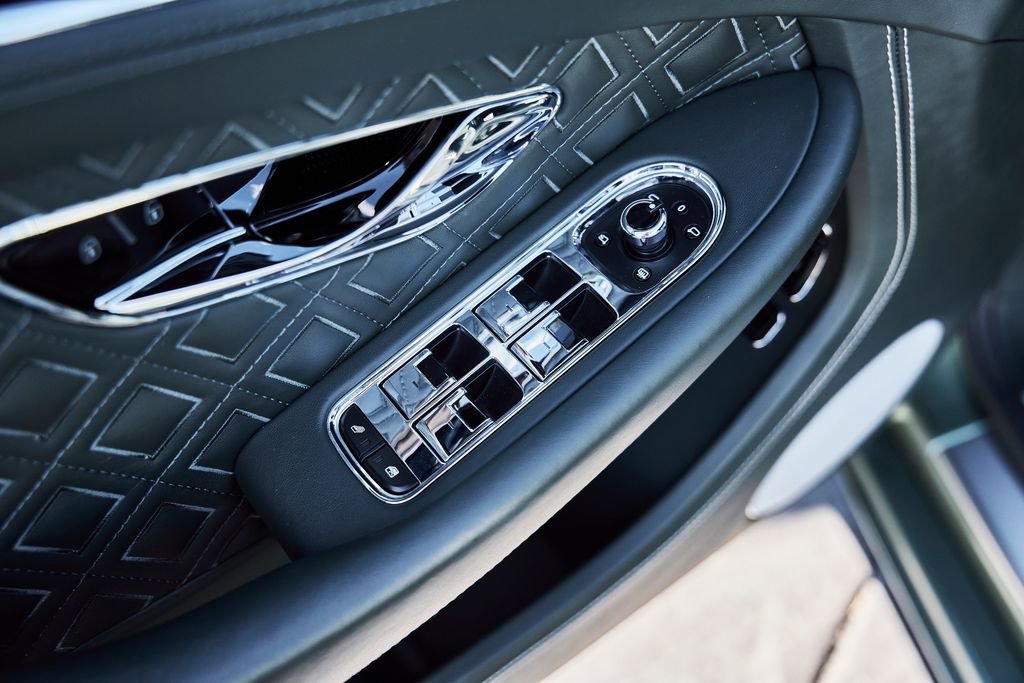 Used 2020 Bentley Continental GT AWD/4WD image 28
