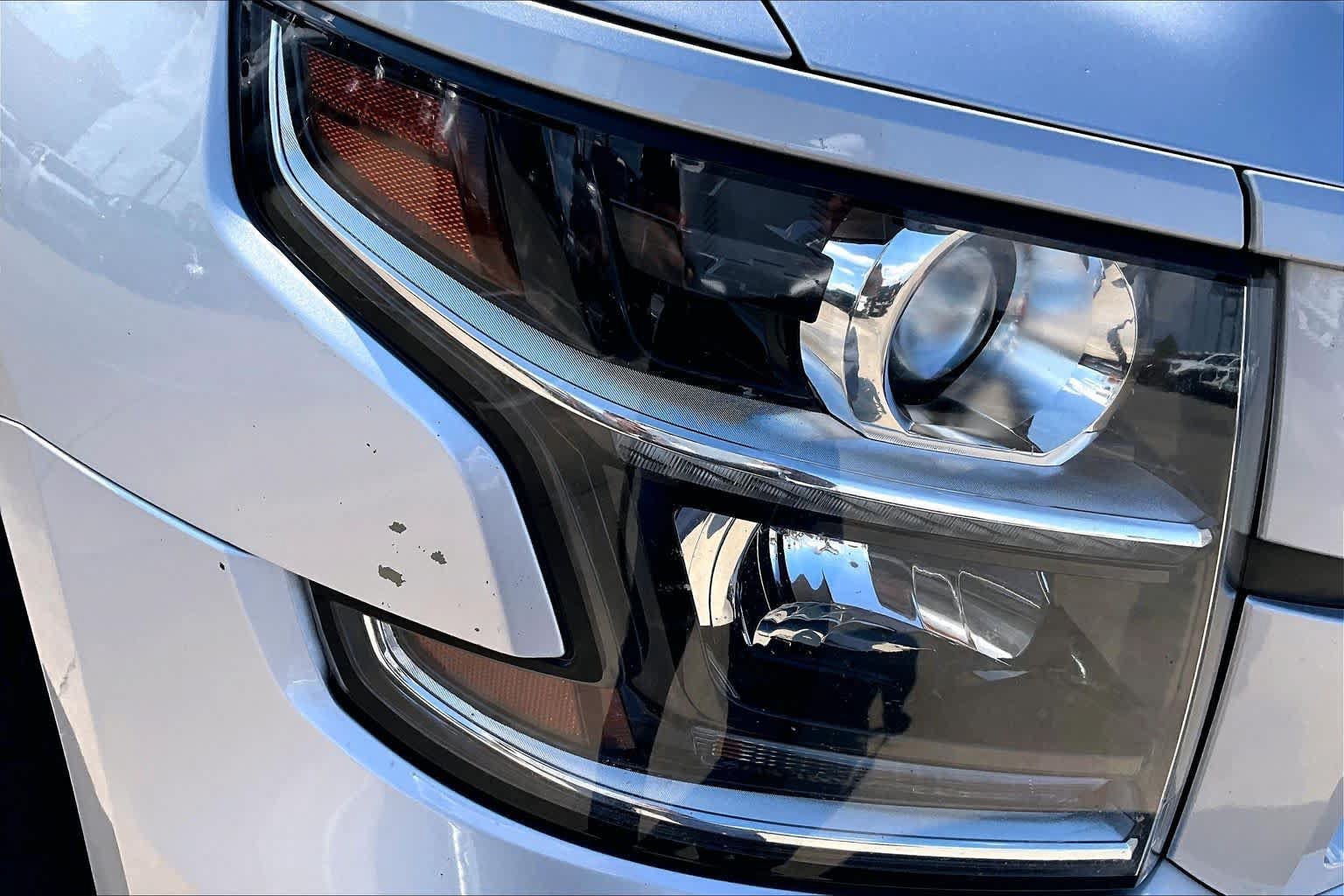 Used 2019 Chevrolet Tahoe LT w/ RST Edition AWD/4WD image 28