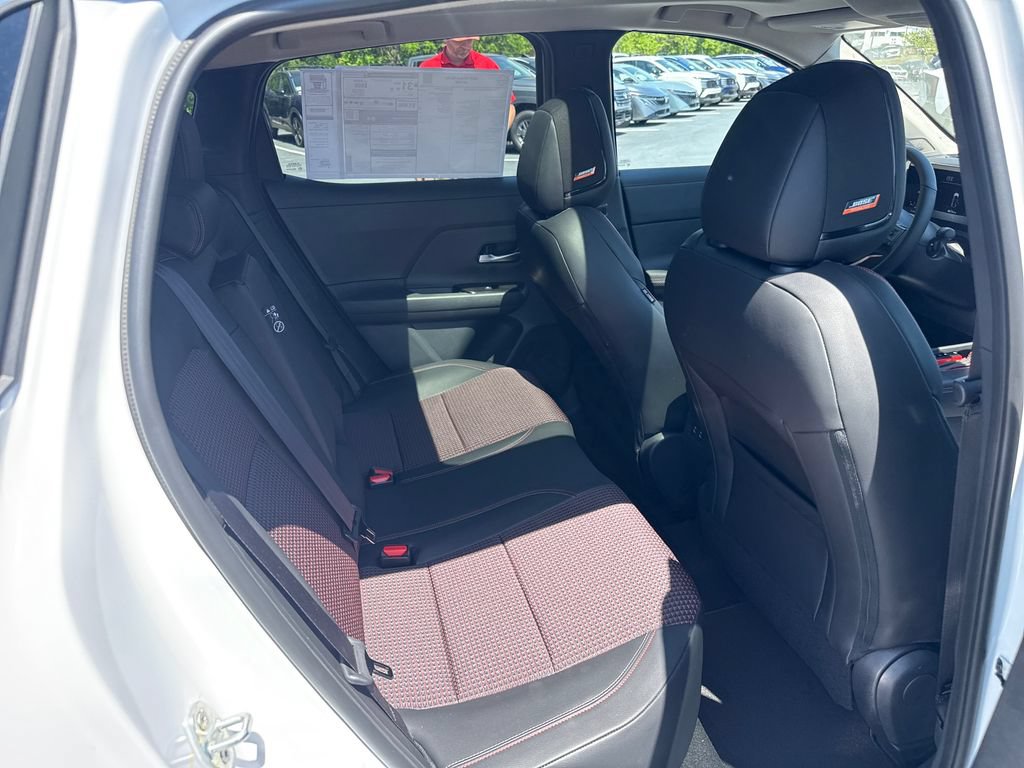Used 2026 Nissan Kicks SR w/ SR Premium Package FWD image 29