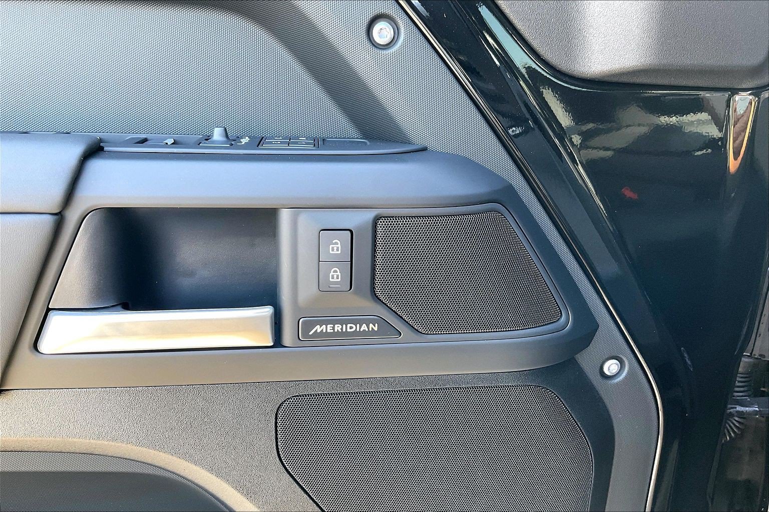 New 2026 Land Rover Defender 110 S AWD/4WD image 24