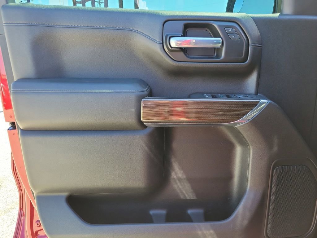 Certified 2021 Chevrolet Silverado 1500 RST AWD/4WD image 16