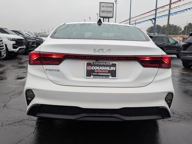 Used 2024 Kia Forte LXS w/ LXS Technology Package image 6