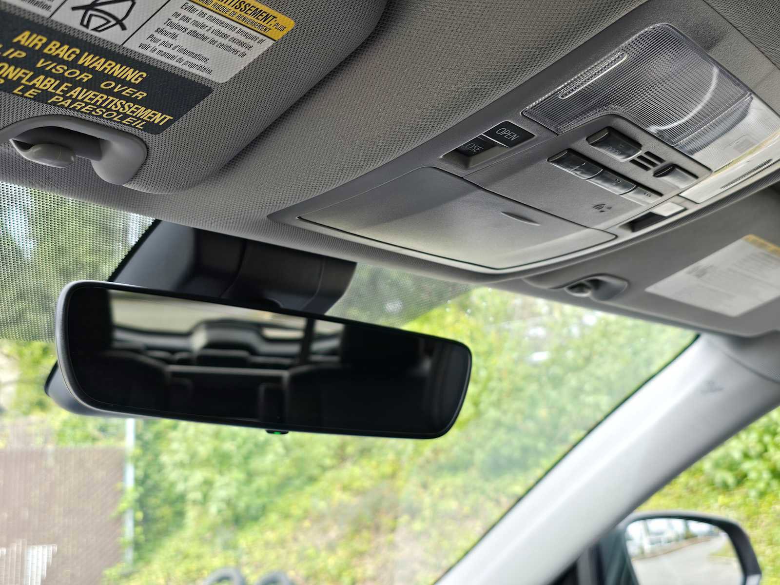 Used 2017 Toyota Highlander Limited image 28