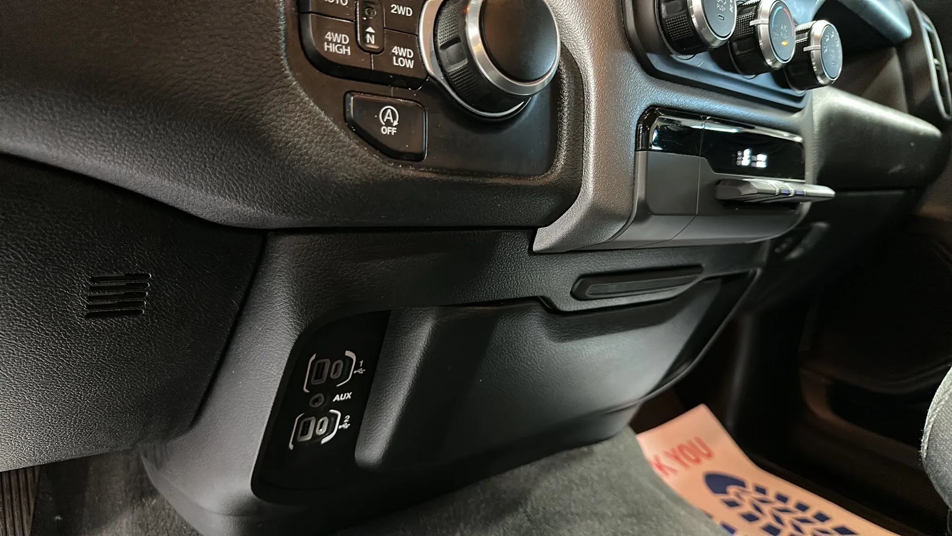Used 2020 RAM 1500 Big Horn AWD/4WD image 23