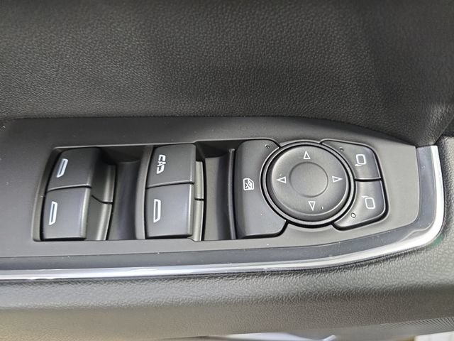 Used 2023 Chevrolet Silverado 1500 LT w/ Safety Package AWD/4WD image 30