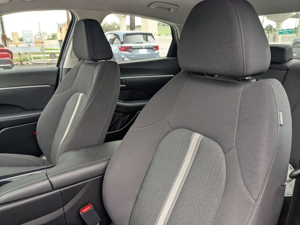 Used 2025 Hyundai Sonata SEL FWD image 15